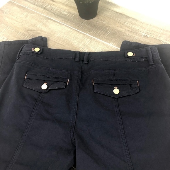 WHBM Crop Straight Blue Flap Pockets Gold Buttons Size 4S - Picture 4 of 8